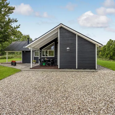 Holiday home Lovely In With Wifi *