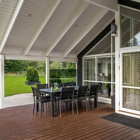 Lovely In With Wifi Holiday home